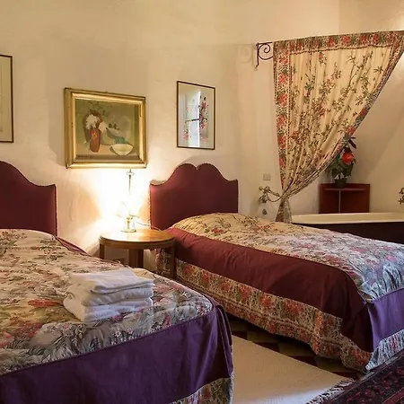 10 Bedroom Siena * Corsano (Tuscany)